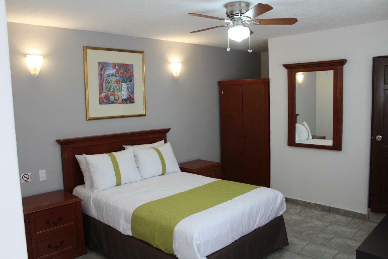 Suites Bajio Leon Exterior photo